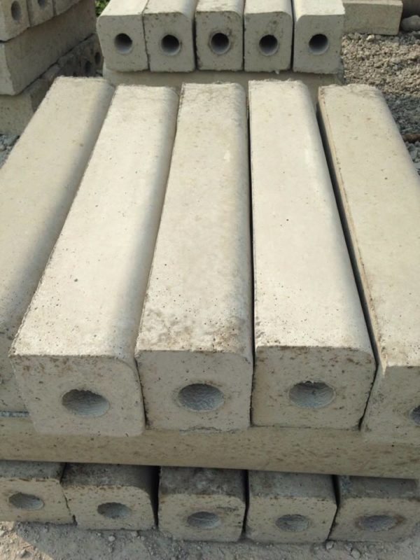 Bó vỉa 18x22x100